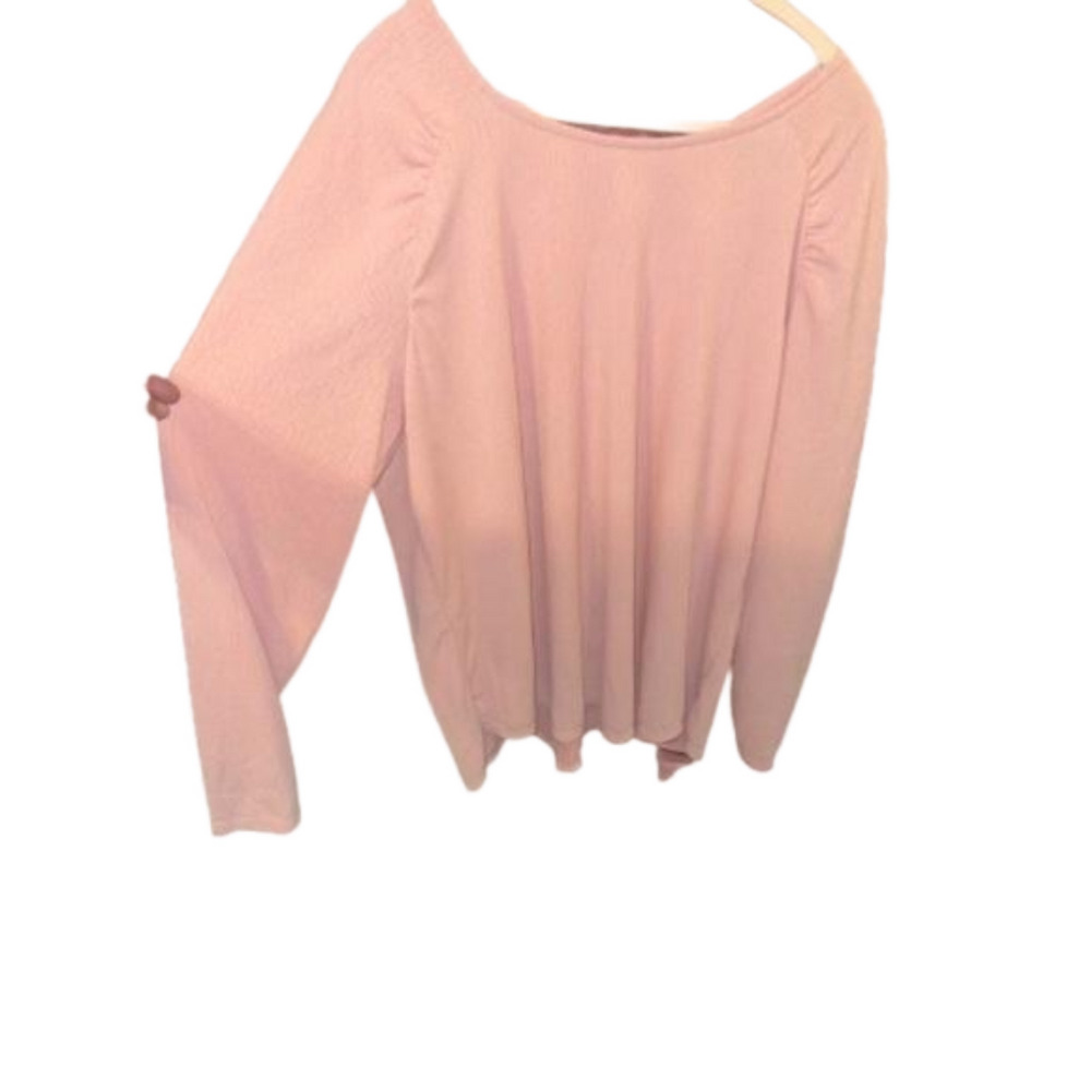 “EVRI” 2x (Fits 3x as well just fine) Plus Size Stretchy Top NWOT​